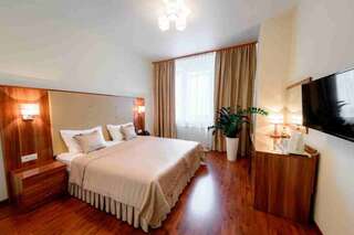 Гостиница Метрополис Сургут Двухместный номер «Комфорт» с 1 кроватью или 2 отдельными кроватями-2